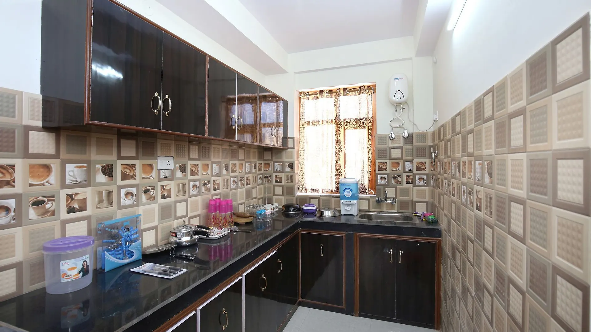 Apartment Oyo Home 10083 Golden Forest View 2Bhk Bhattakufer Shimla